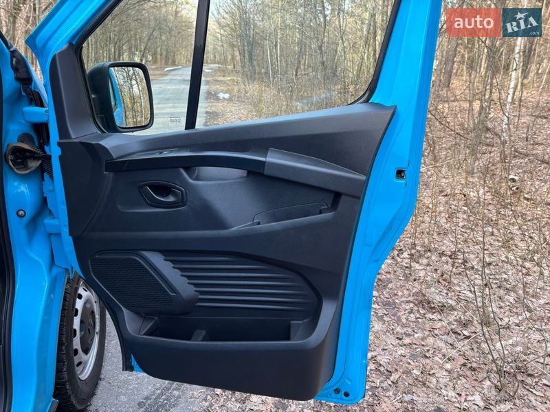 Грузовой фургон Renault Trafic 2022 в Киеве