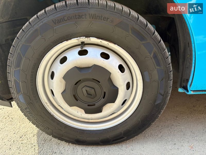 Грузовой фургон Renault Trafic 2022 в Киеве