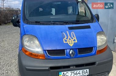 Вантажопасажирський фургон Renault Trafic 2006 в Луцьку