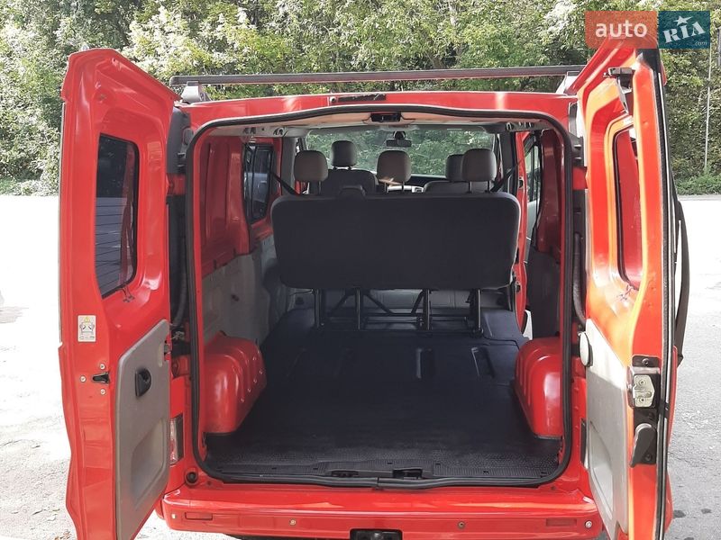 Грузопассажирский фургон Renault Trafic 2010 в Полтаве