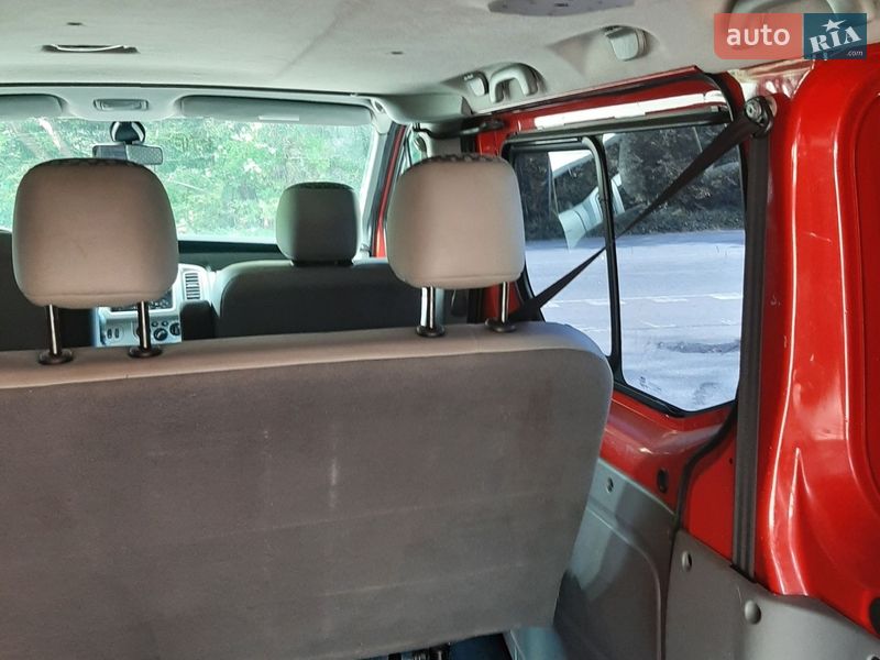 Грузопассажирский фургон Renault Trafic 2010 в Полтаве