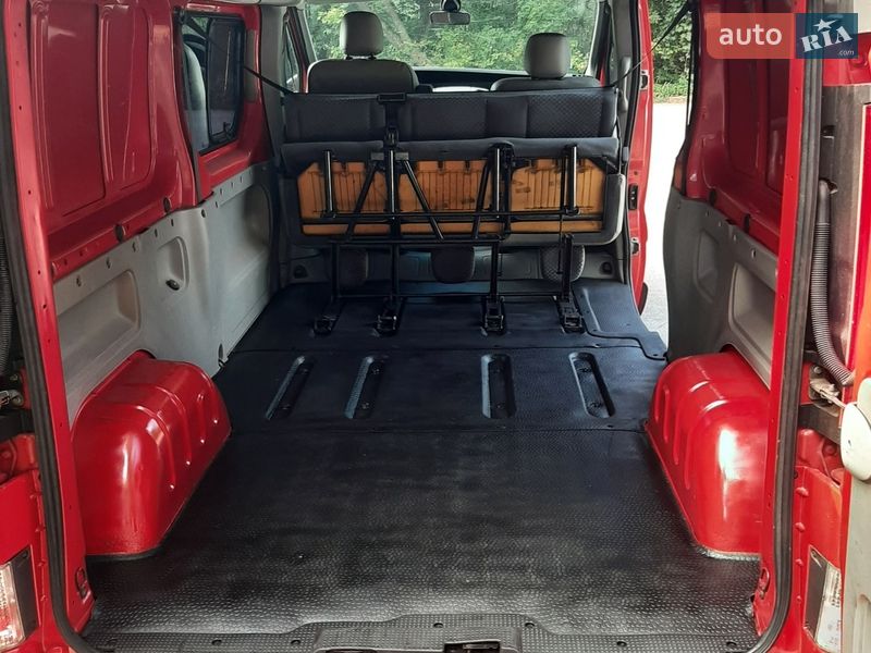 Грузопассажирский фургон Renault Trafic 2010 в Полтаве