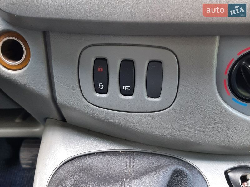 Грузопассажирский фургон Renault Trafic 2010 в Полтаве