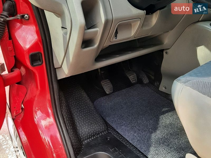 Грузопассажирский фургон Renault Trafic 2010 в Полтаве