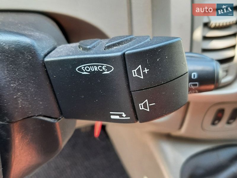 Грузопассажирский фургон Renault Trafic 2010 в Полтаве