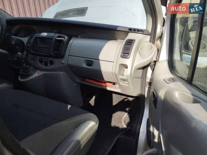 Мінівен Renault Trafic 2007 в Смілі фото 30 Мінівен Renault Trafic 2007 в Смілі