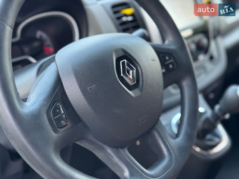 Мінівен Renault Trafic 2018 в Сарнах фото 26 Мінівен Renault Trafic 2018 в Сарнах