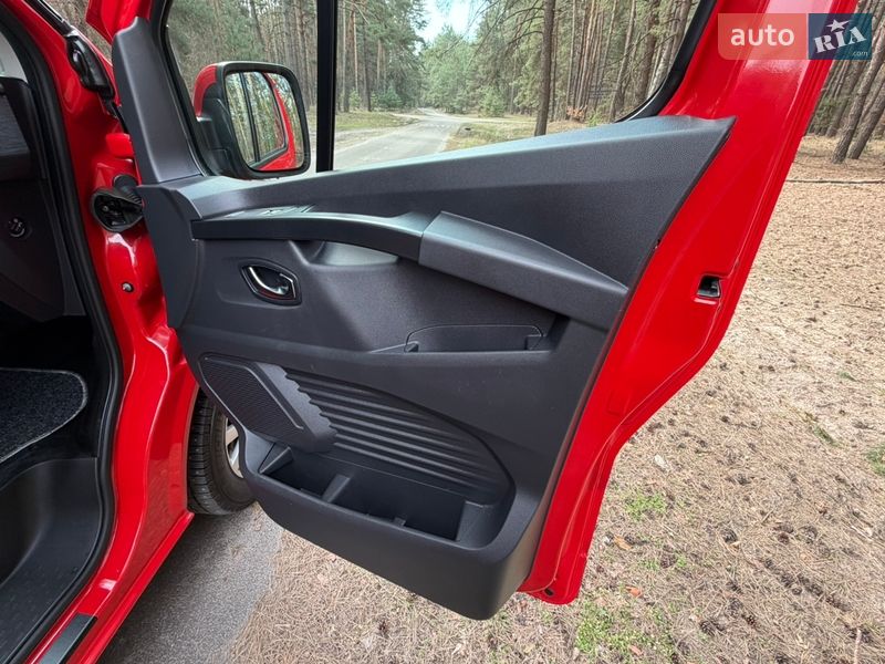 Другие грузовики Renault Trafic 2023 в Киеве