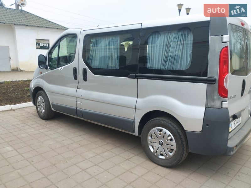 Мінівен Renault Trafic 2007 в Смілі фото 10 Мінівен Renault Trafic 2007 в Смілі