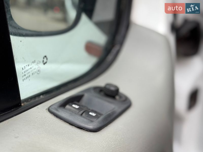 Минивэн Renault Trafic 2006 в Тернополе