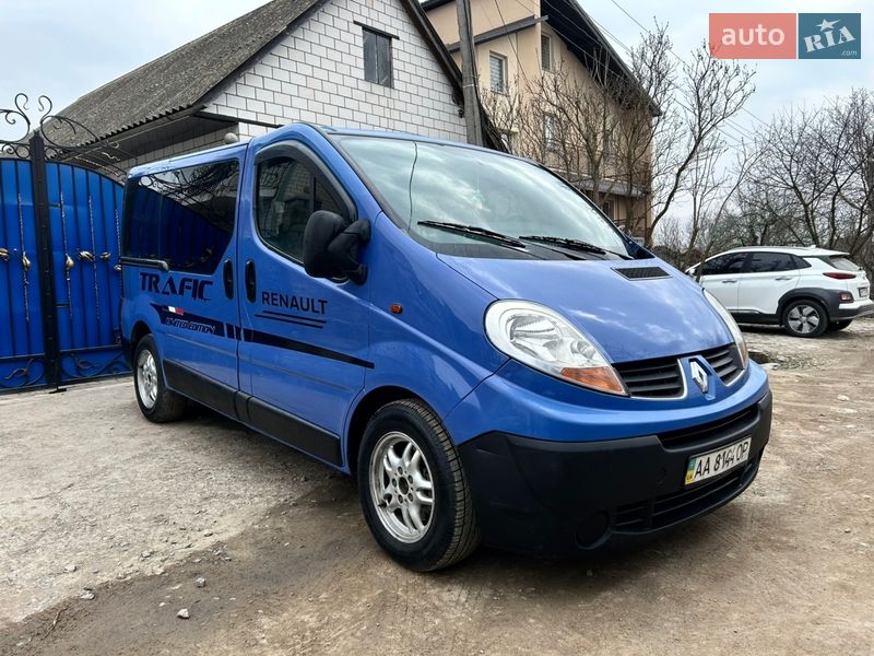 Минивэн Renault Trafic 2006 в Хмельнике фото 3 Минивэн Renault Trafic 2006 в Хмельнике