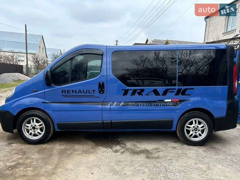 Минивэн Renault Trafic 2006 в Хмельнике фото 7 Минивэн Renault Trafic 2006 в Хмельнике