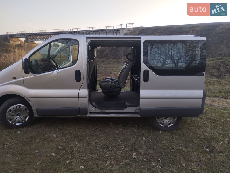 Мінівен Renault Trafic 2007 в Смілі фото 4 Мінівен Renault Trafic 2007 в Смілі