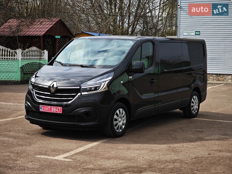 Вантажний фургон Renault Trafic 2020 в Дубні