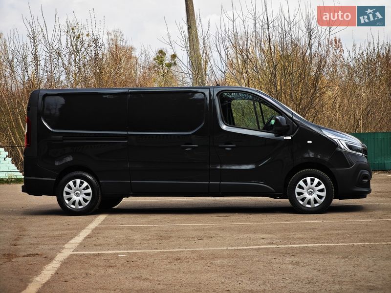 Вантажний фургон Renault Trafic 2020 в Дубні