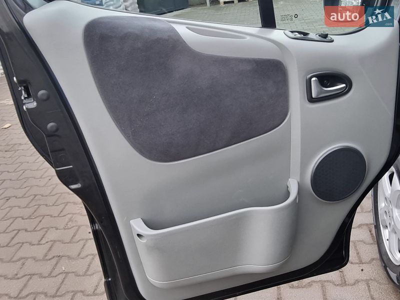 Минивэн Renault Trafic 2012 в Черновцах фото 27 Минивэн Renault Trafic 2012 в Черновцах