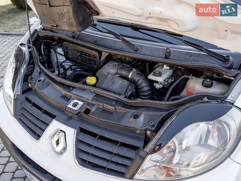 Минивэн Renault Trafic 2007 в Баре фото 31 Минивэн Renault Trafic 2007 в Баре