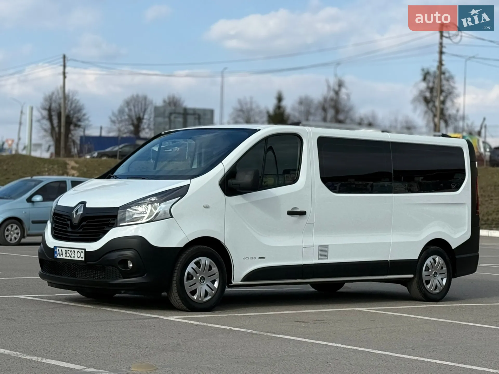 2017 Renault Trafic - мініатюра 2