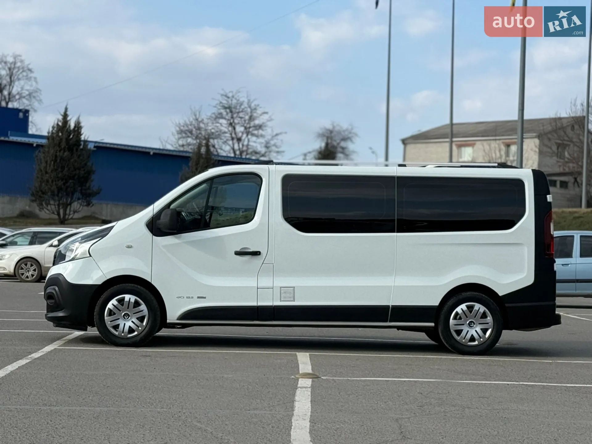 2017 Renault Trafic - мініатюра 3