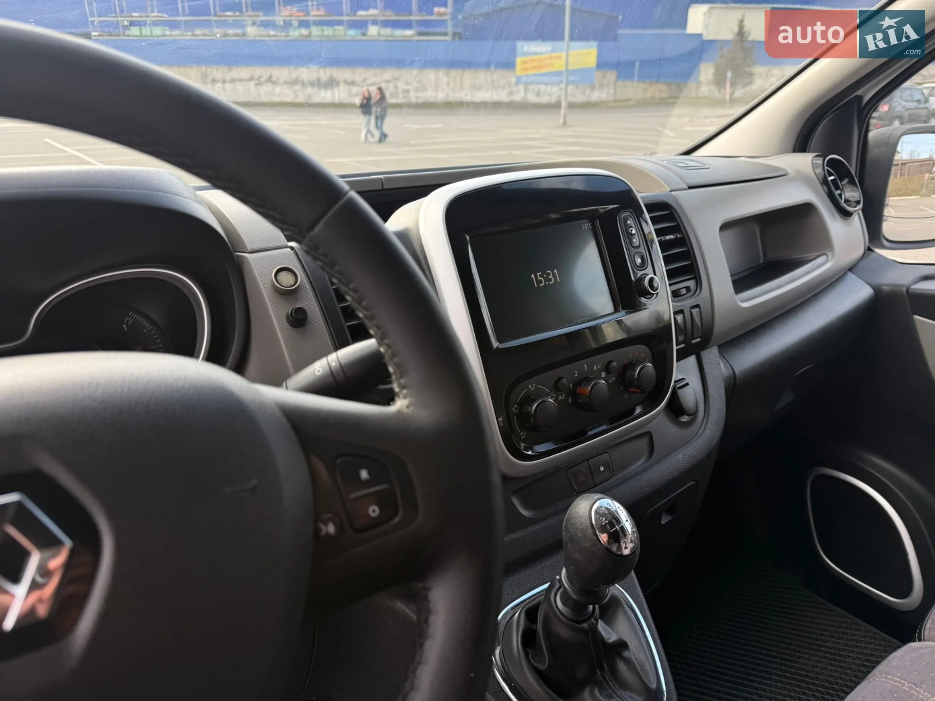 2017 Renault Trafic - мініатюра 12