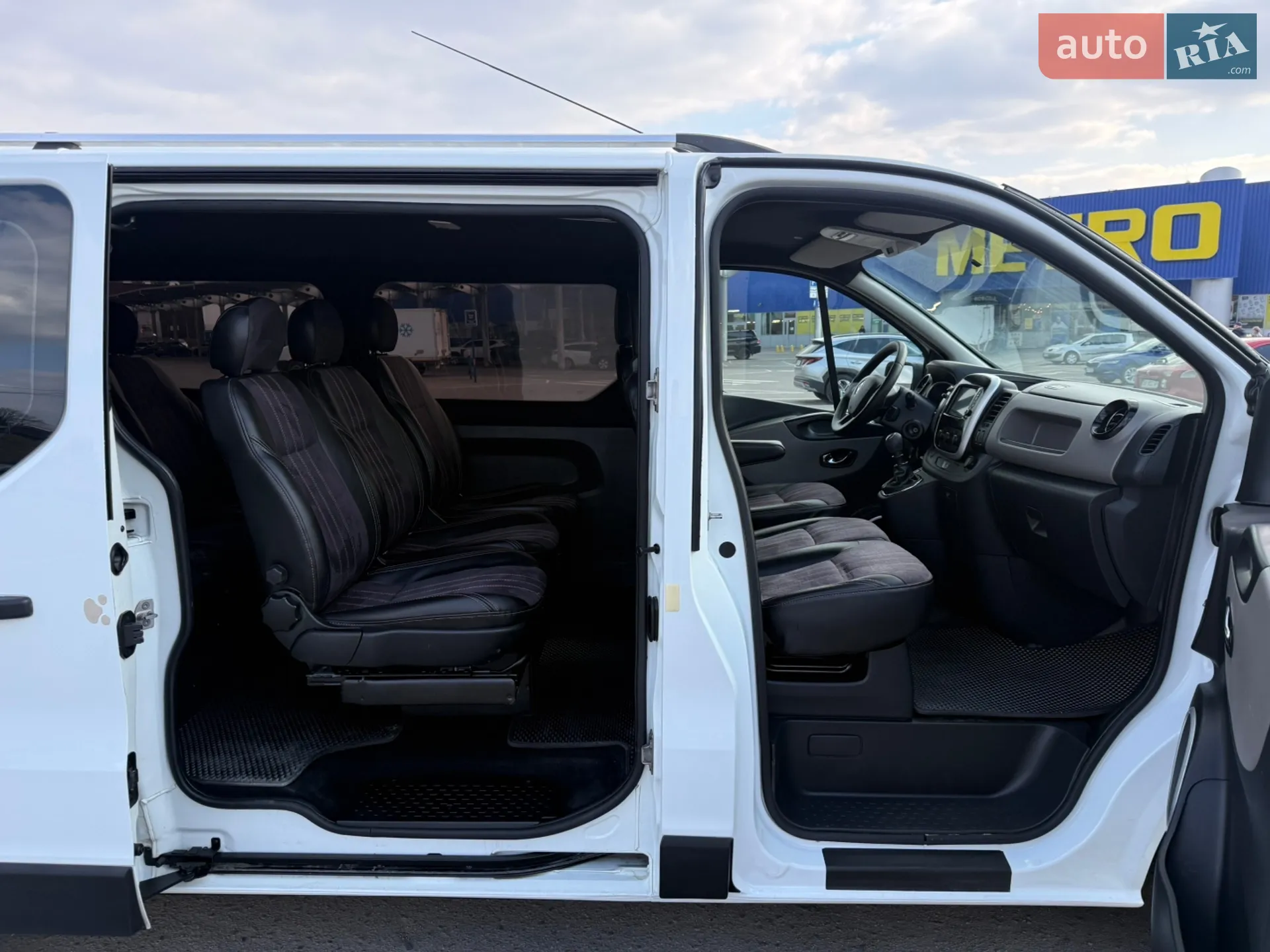 2017 Renault Trafic - мініатюра 22