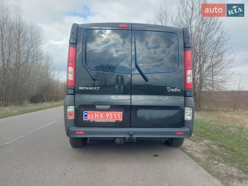 Грузопассажирский фургон Renault Trafic 2012 в Ровно фото 6 Грузопассажирский фургон Renault Trafic 2012 в Ровно