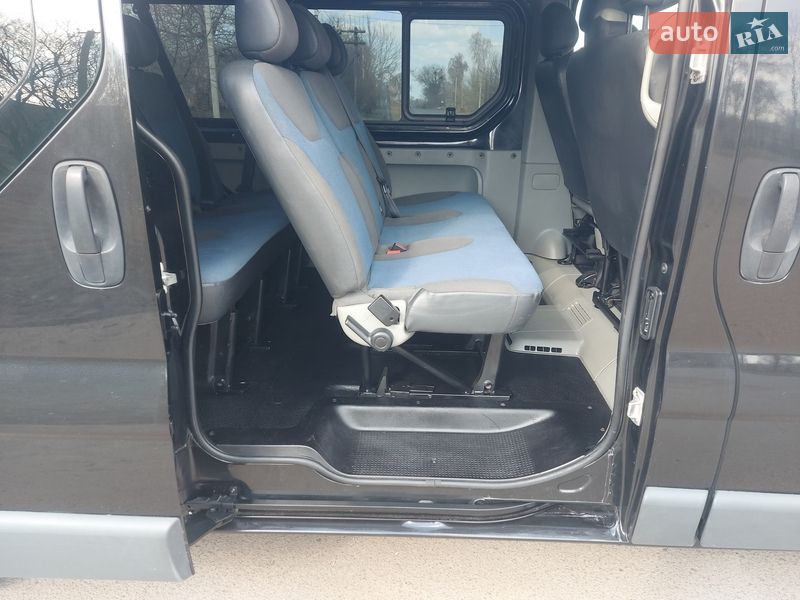Грузопассажирский фургон Renault Trafic 2012 в Ровно фото 33 Грузопассажирский фургон Renault Trafic 2012 в Ровно