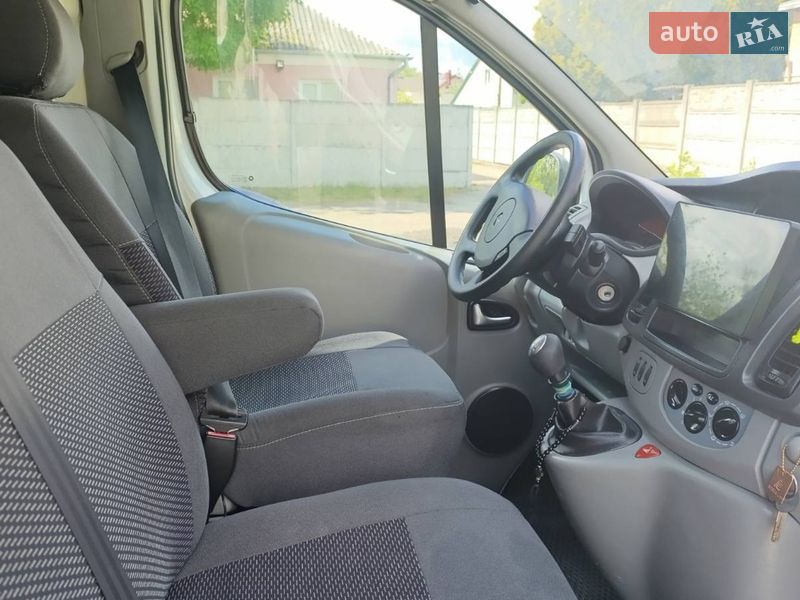 Вантажний фургон Renault Trafic 2014 в Городку
