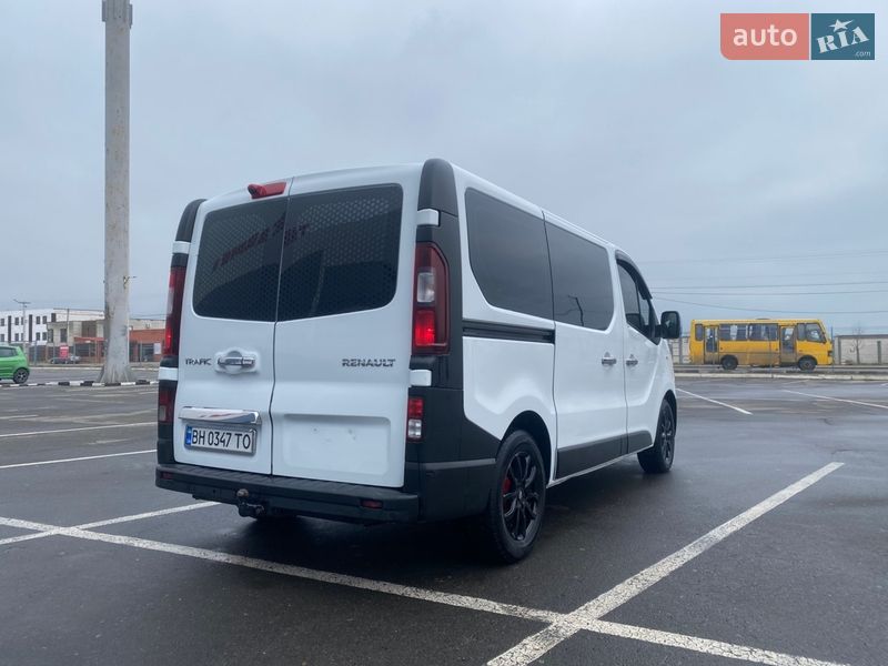 Мікроавтобус вантажний (до 3,5т) Renault Trafic 2015 в Білгороді-Дністровському