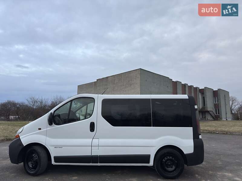 Минивэн Renault Trafic 2004 в Ровно