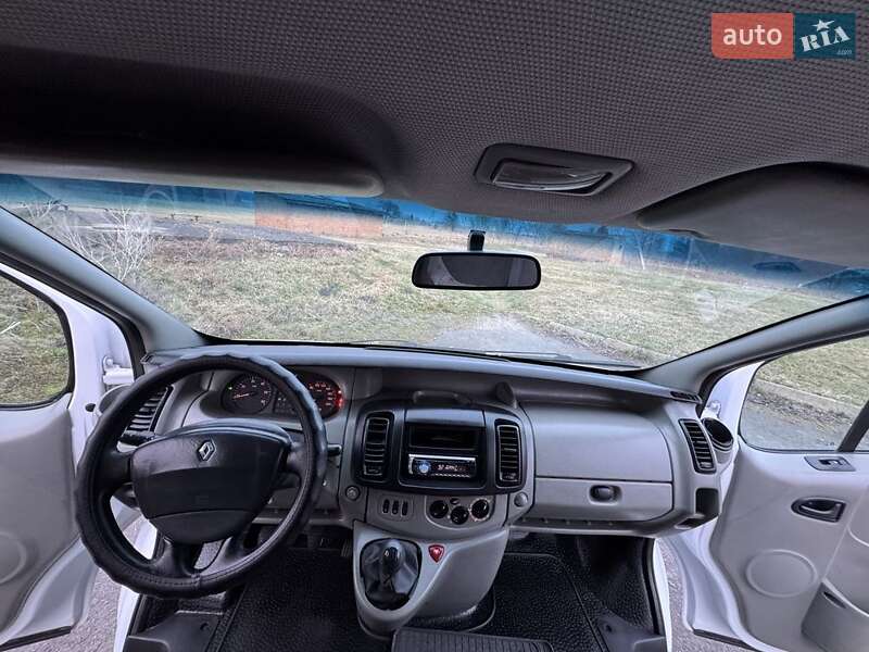 Минивэн Renault Trafic 2004 в Ровно