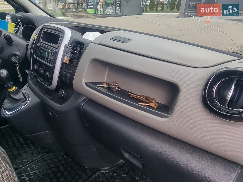 Грузовой фургон Renault Trafic 2017 в Харькове фото 8 Грузовой фургон Renault Trafic 2017 в Харькове