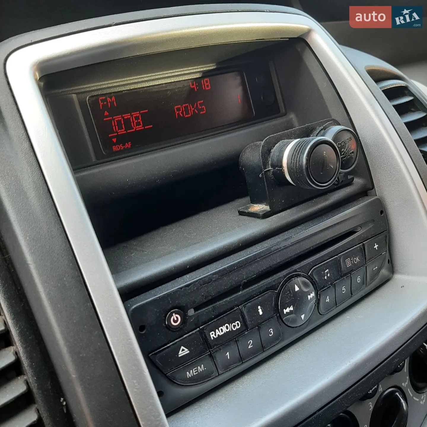 2010 Renault Trafic - мініатюра 81