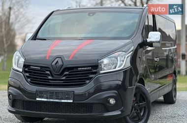 Минивэн Renault Trafic 2016 в Млинове