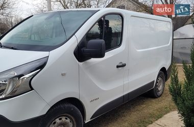 Микроавтобус грузовой (до 3,5т) Renault Trafic 2015 в Хотине