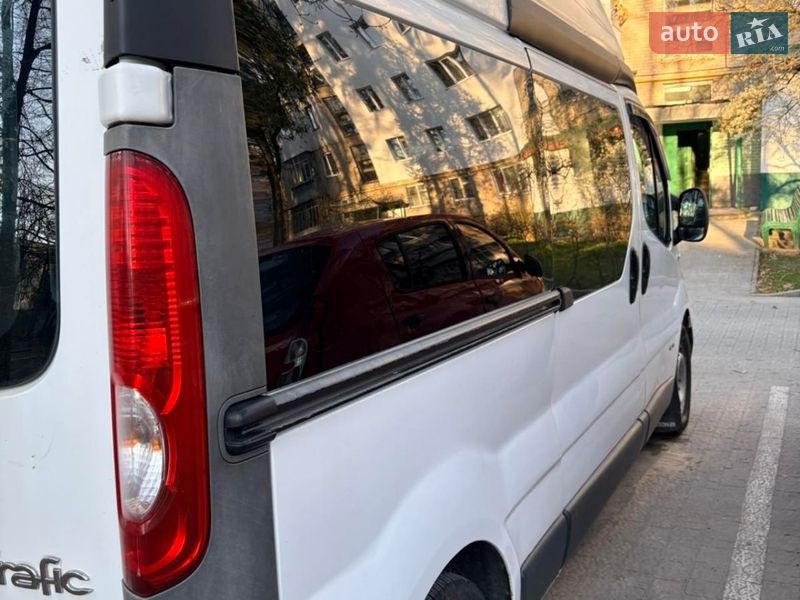 Мінівен Renault Trafic 2008 в Новояворівську