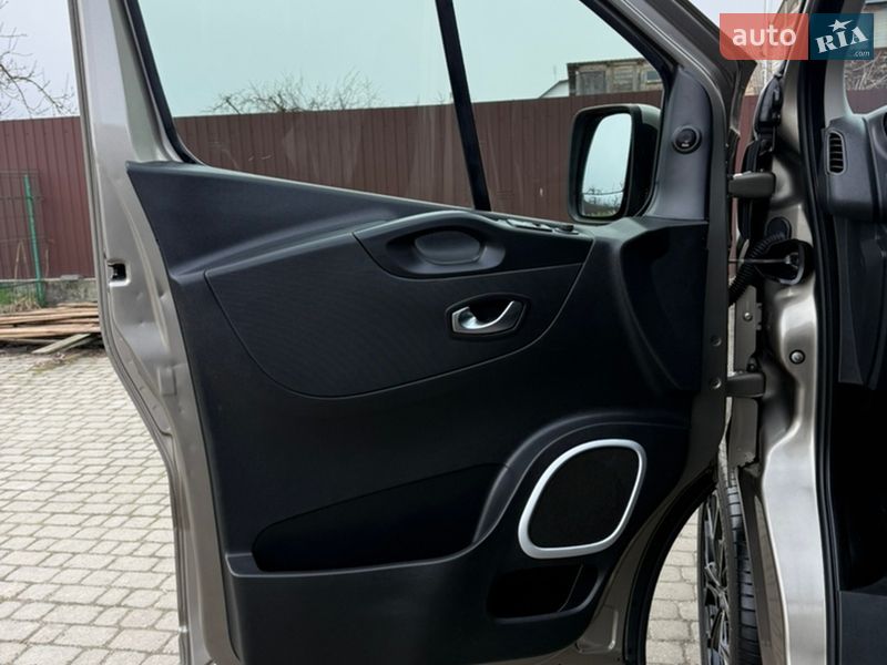 Вантажопасажирський фургон Renault Trafic 2019 в Києві фото 76 Вантажопасажирський фургон Renault Trafic 2019 в Києві