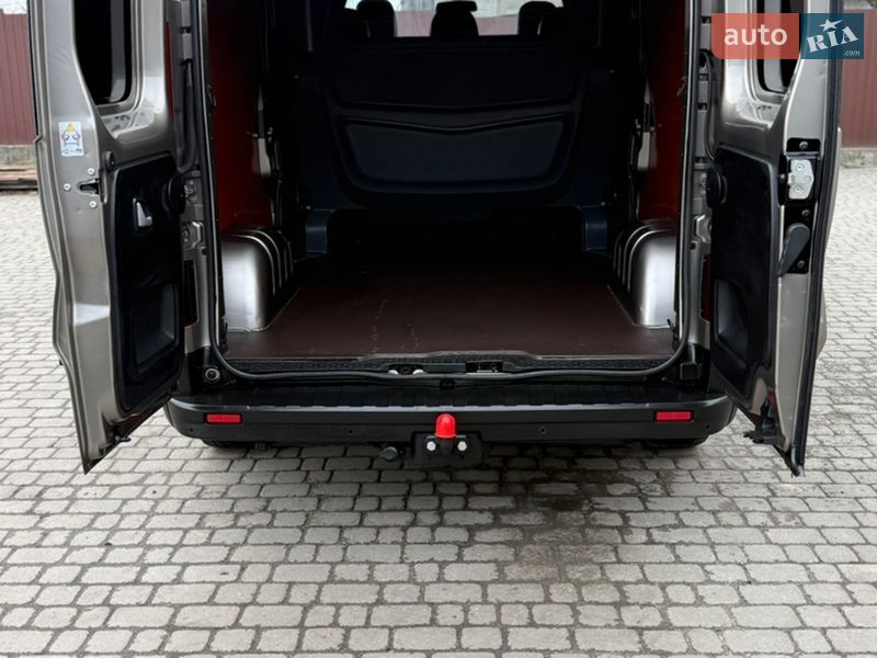 Вантажопасажирський фургон Renault Trafic 2019 в Києві фото 103 Вантажопасажирський фургон Renault Trafic 2019 в Києві