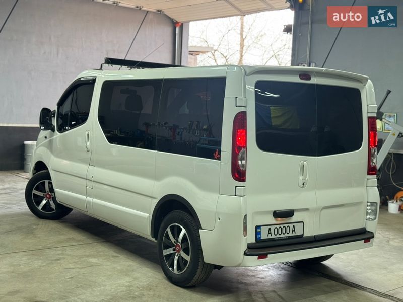 Минивэн Renault Trafic 2002 в Владимире фото 3 Минивэн Renault Trafic 2002 в Владимире