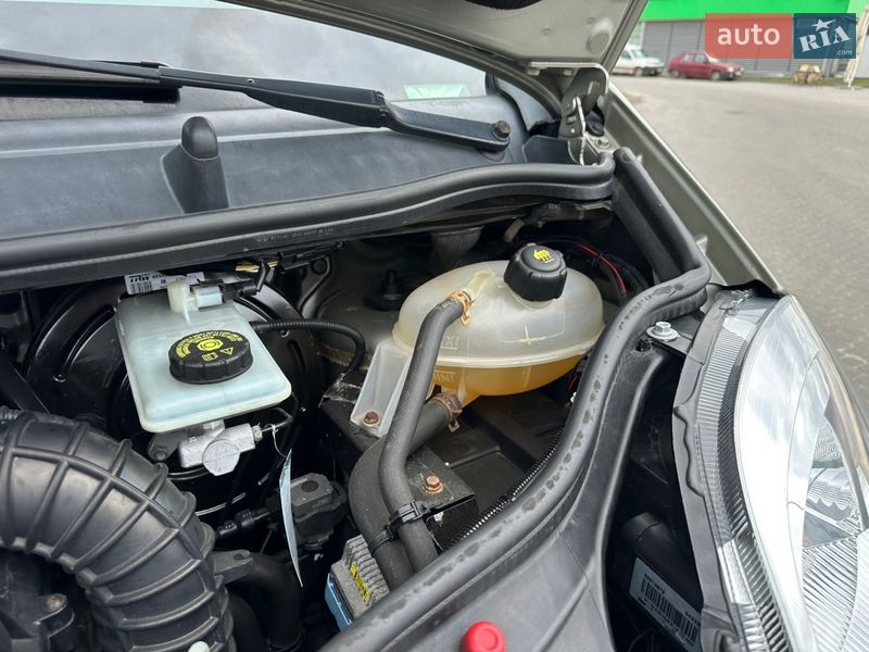 Мінівен Renault Trafic 2012 в Бродах фото 63 Мінівен Renault Trafic 2012 в Бродах