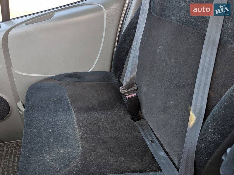 Вантажний фургон Renault Trafic 2011 в Києві фото 26 Вантажний фургон Renault Trafic 2011 в Києві