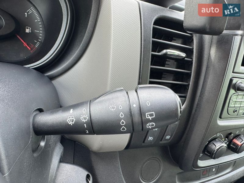 Мінівен Renault Trafic 2017 в Луцьку фото 23 Мінівен Renault Trafic 2017 в Луцьку