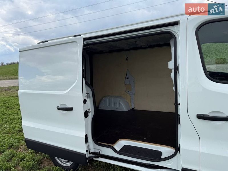 Грузовой фургон Renault Trafic 2022 в Ладыжине