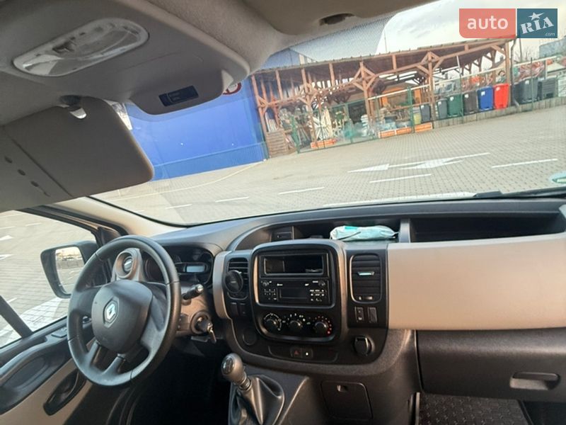 Грузовой фургон Renault Trafic 2017 в Нововолынске