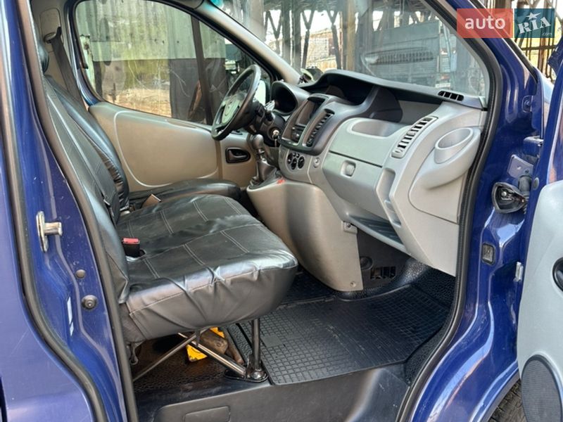 Вантажний фургон Renault Trafic 2011 в Дніпрі
