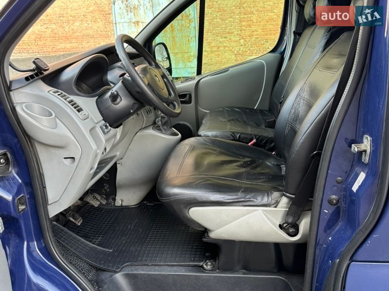 Вантажний фургон Renault Trafic 2011 в Дніпрі