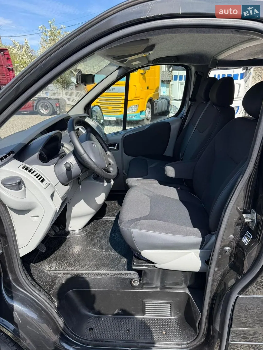 2014 Renault Trafic - мініатюра 11