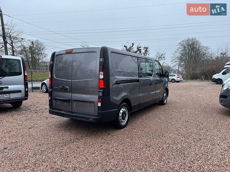 Грузопассажирский фургон Renault Trafic 2018 в Ровно