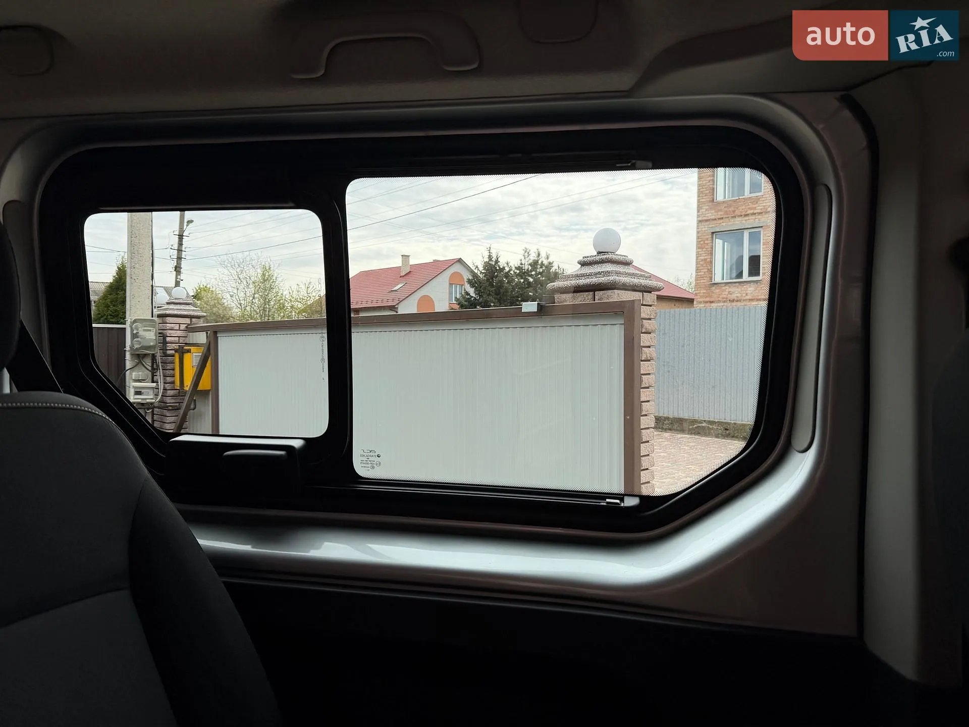 2017 Renault Trafic - мініатюра 31