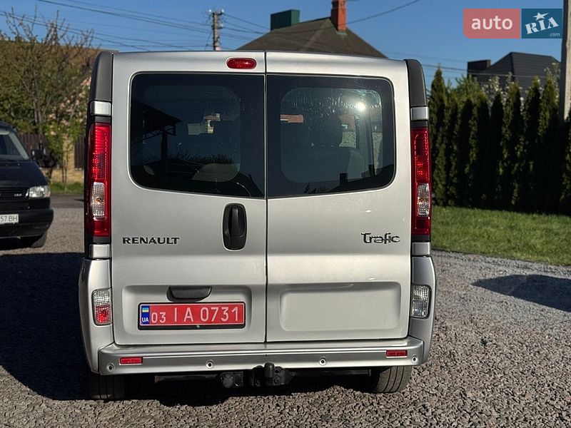 Мінівен Renault Trafic 2012 в Луцьку